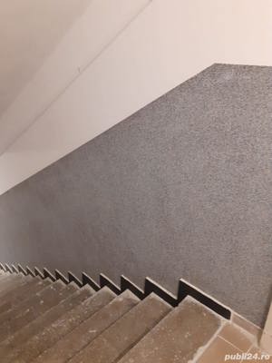 Zugrăvire scări de bloc - imagine 2