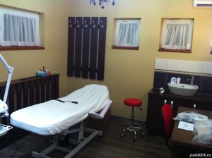 Inchiriez 2 posturi de lucru COAFOR, un post de lucru COSMETICA si un post de lucru MANI- PEDI. - imagine 6