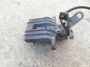 etrier dreapta spate vw golf 5 - imagine 3