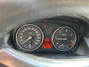 BMW X1  xDrive18d - imagine 8