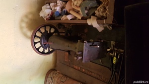 Vând mașină de cusut Singer - imagine 3