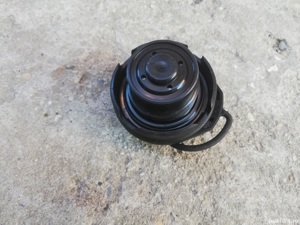 buson rezervor vw golf 5  - imagine 4