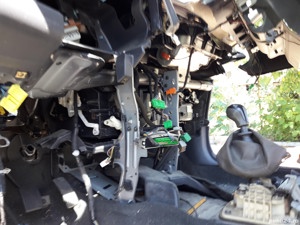 Vand piese auto pentru volvo v40 benzina 1800 cmc fabriicatie 2001