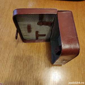 Caseta din piele naturala de cca 120 ani - imagine 3