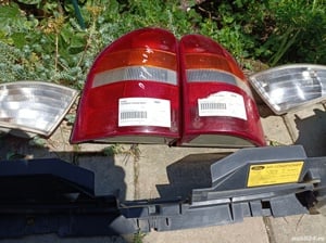 Faruri și stopuri Ford Mondeo combi 1995