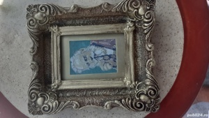 Tablou lucrat manual.