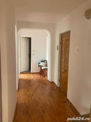 vand apartament 2 camere Comanesti / Bacau - imagine 2