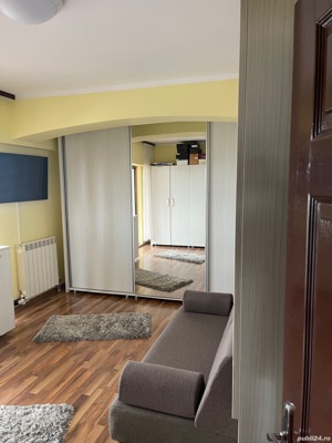 Vând apartament , 4 camere decomandat , Bacau - ultra central  - imagine 6