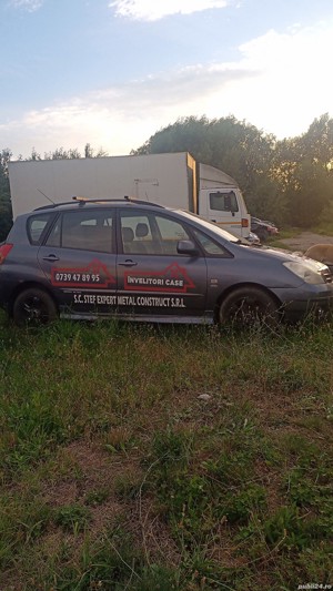 Dezmembrez Toyota Corolla Verso, 2.0 diesel 66 kw(90 cp) an 2002 - imagine 8