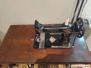 Mașină de cusut Singer