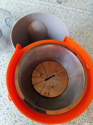 Storcător de fructe gorenje - imagine 5