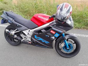 Honda Vfr rc36 an 1990 acte la zi - imagine 5