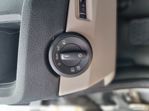  Volkswagen Caravelle lung cu 9 locuri tva deductibil - imagine 8