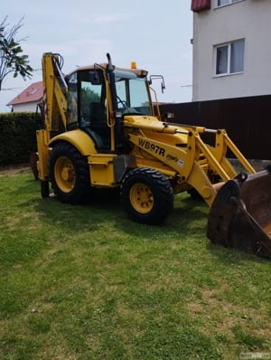 Vând buldoexcavator Komatsu wb 97 r2  - imagine 3
