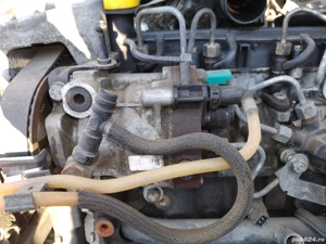 Vând pompa de injectie Delphi R9042A014A, 8200057225 Renault - imagine 2