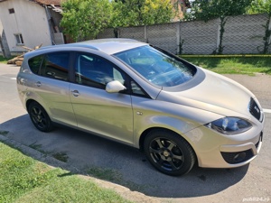  Dezmembrez  Seat Altea xl 2012 - imagine 4