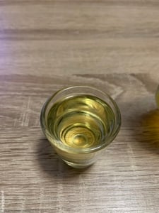 Vând țuica de prune