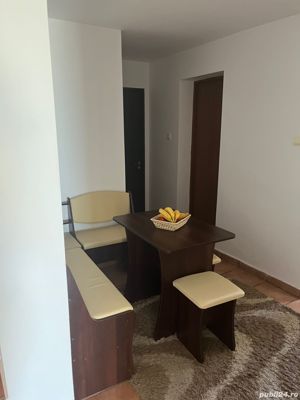 Vând casa P+1- 325 mp, anexa 225  și 1100 mp teren aferent, în Caransebes , Aleea.Sportivilor , nr.1 - imagine 6