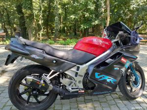 Honda Vfr rc36 an 1990 acte la zi - imagine 8