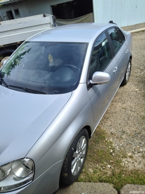Volkswagen Jetta 1,9 TDI 105Cp Proprietar fab. 2006 - imagine 2