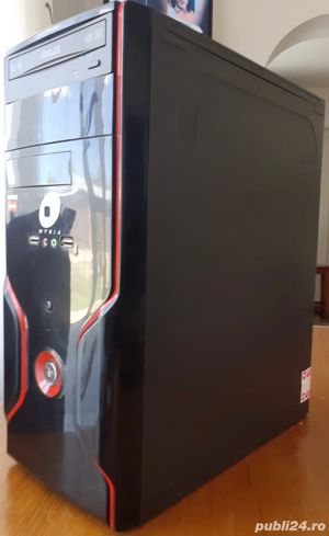 Carcasă Unitate MidTower cu Placă de Bază și CD Rom