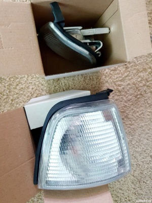 Stopuri semnalizare fata far Audi 80 B3 butoias alb noi in cutie. Au fost cumparate acum 10 ani - imagine 4