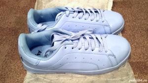 Adidași NOI albaștri Deichmann măr. 38