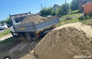 Nisip pământ  umplutura  vegetal  balast  piatră 