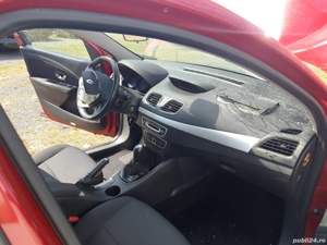 Dezmembrez Renault Fluence an 2012 motor 1.6  16 V benzina Km in bord 66.000 - imagine 6