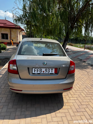 Skoda Octavia  - imagine 2