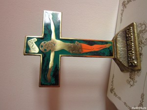 Ierusalim Cruce Crucifix rar bronz alama aurita si email verde smarald vintage 