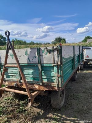Remorca tractor in perfecta stare de funcționare  - imagine 2