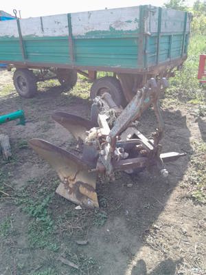 Plug tractor in perfecta stare de funcționare  - imagine 2