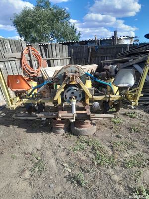Semănătoare tractor in perfecta stare de funcționare  - imagine 3