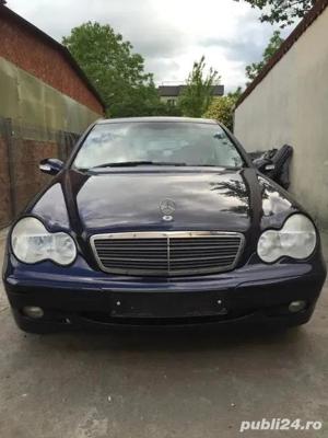 Dezmembrari Mercedes C270 W203 2000-2007