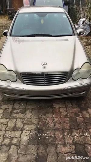 Dezmembrari Mercedes C200 W203 2000-2007