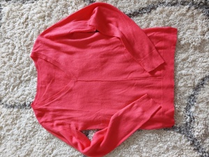 Pulover subțire și moale 