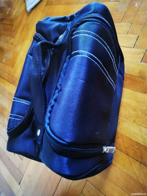 Vand borseta albastru inchis