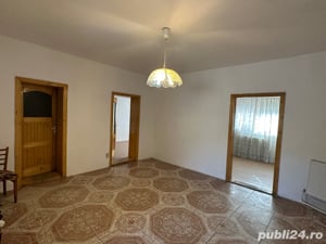 Vand casa in zona Cantemir Oradea, 3 camere, garaj, gaz, zona centrala - imagine 2