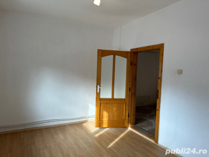 Vand casa in zona Cantemir Oradea, 3 camere, garaj, gaz, zona centrala - imagine 4