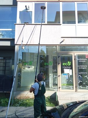 Spălat fațade de case - imagine 4