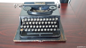 Vand PENTRU colectionari masina de scris