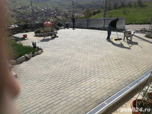 Executam lucrari de constructi - imagine 10