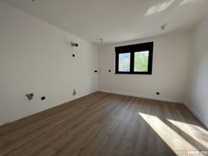Casa cu 4 camere situată în zona centrală , strada Emil Racoviță - imagine 8