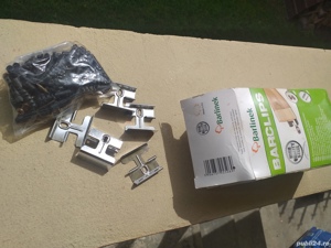 Clipsuri pt plintă  - imagine 3