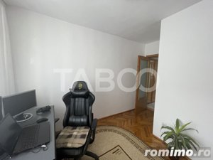 Apartament 5 camere 100 mpu etaj intermediar pivnita Cetate Alba Iulia - imagine 16