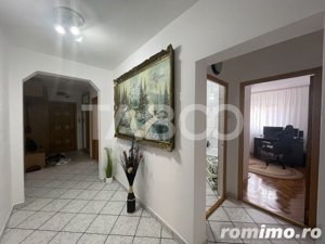 Apartament 5 camere 100 mpu etaj intermediar pivnita Cetate Alba Iulia - imagine 18