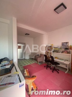 Spatiu de inchiriat pretabil birou 2 camere 37 mp Centru Alba Iulia - imagine 3