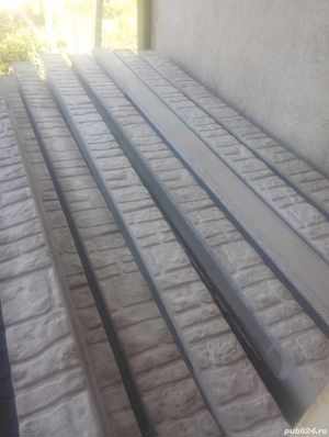 Plăci și stâlpi din beton pentru gard - imagine 2