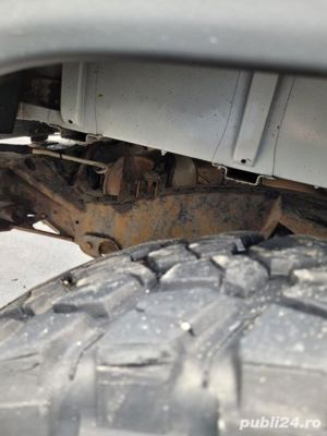 land Rover defender  - imagine 2